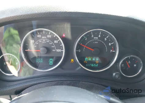 2013 Jeep Wrangler Unlimited Sport z USA, uszkodzony, nr VIN 1C4BJWDG1DL577527